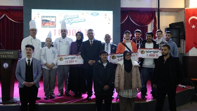 DPÜ'de Ramazan yarışmalarında dereceye girenler ödüllerini aldı