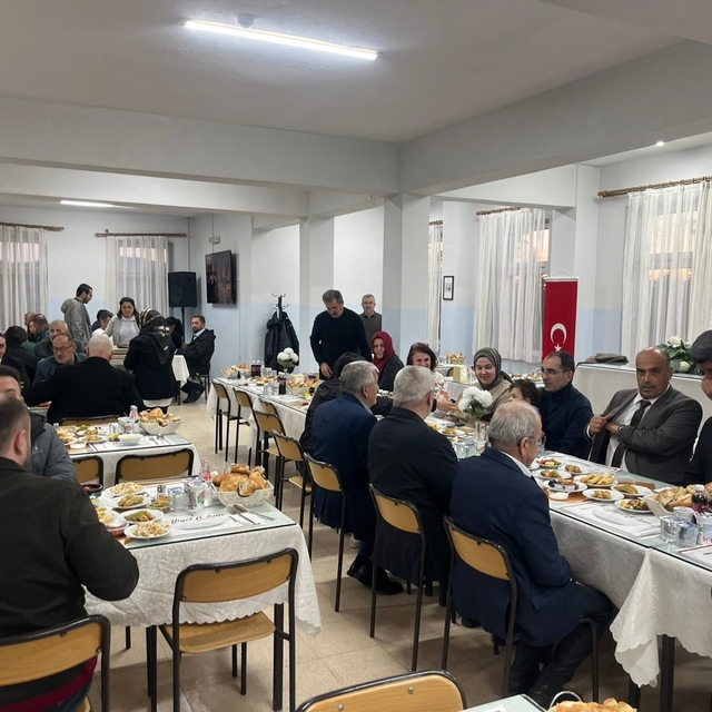 Tavşanlı'da Sanayici ve Eğitimciler "Hamilik" iftarında buluştu