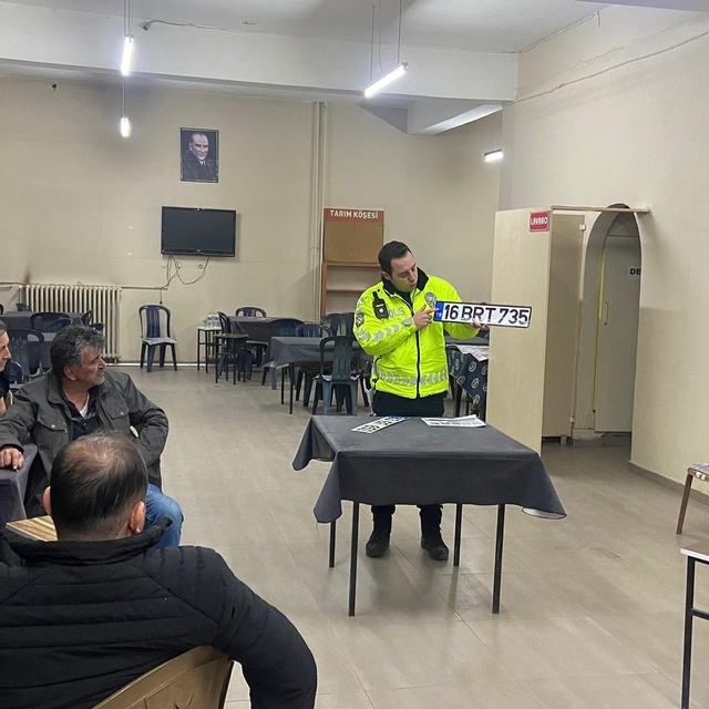 Şaphane'de vatandaşlara Trafik Kanunu'nda yapılan değişiklikler anlatıldı