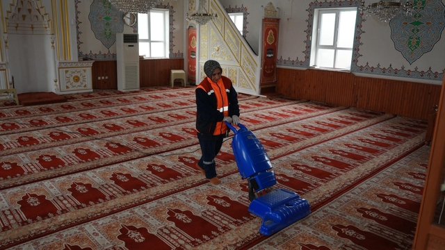 Düzce Belediyesi'nden bayram mesaisi