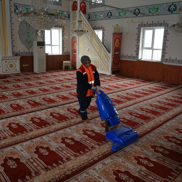 Düzce Belediyesi'nden bayram mesaisi