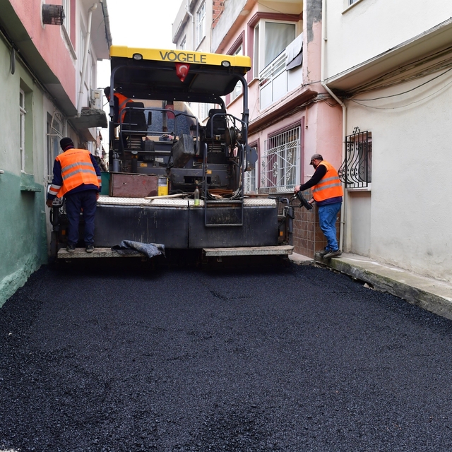 Osmangazi Belediyesi sokakları yenilemeye devam ediyor