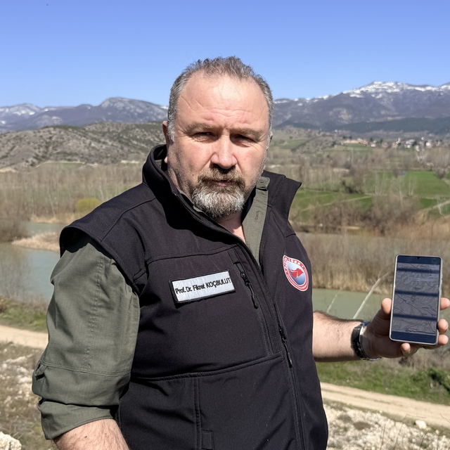 Depreme merkezinde yakalanan uzmanı, depremi anlattı
Niksar depremine yakal...