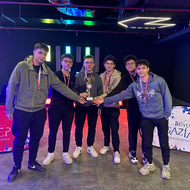 GKV Özel Liseleri Çanakkale Zaferi turnuvasına damga vurdu