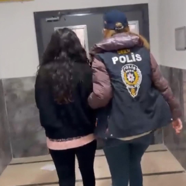 Eskişehir merkezli yasa dışı bahis ve dolandırıcılık operasyonu; 71 gözaltı...