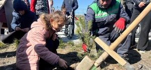 Kayseri Büyükşehir'den özel çocuklarla anlamlı ağaç dikim etkinliği