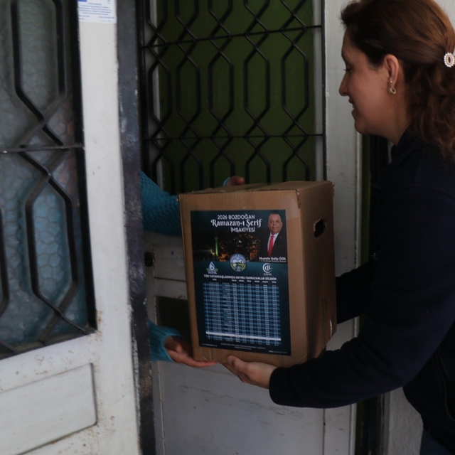 Bozdoğan'da "Belediyen Yanında" projesi, ihtiyaç sahibi vatandaşların kapıs...