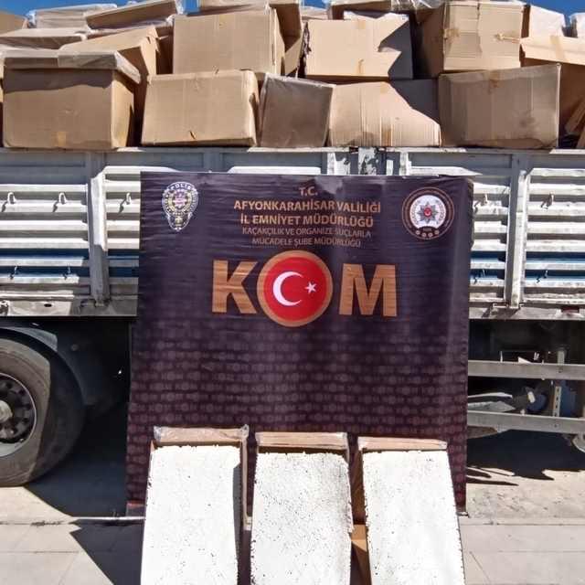Polis piyasa değeri yaklaşık 8 milyon TL olan makaron ele geçirdi
