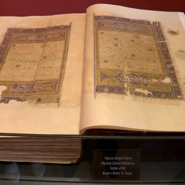 700 yıllık Berkuk Kur'an-ı Kerim'i Bursa'da