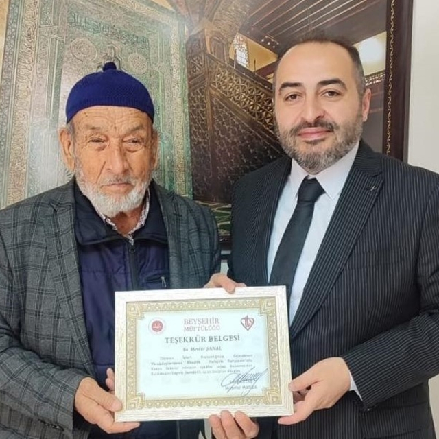 Beyşehirli 84 yaşındaki hafız Konya ikincisi oldu