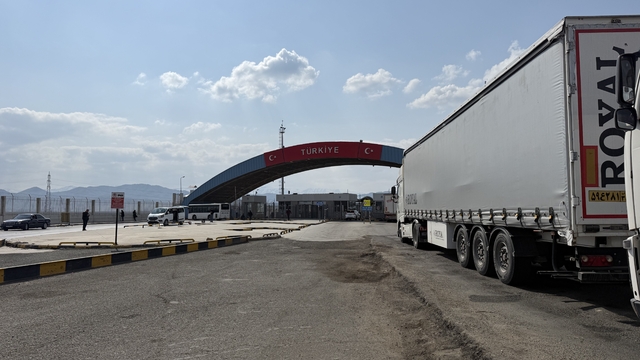 İran'dan Nahçıvan'a İHA saldırısı sonrası kapatılan sınır kapıları yeniden açıldı