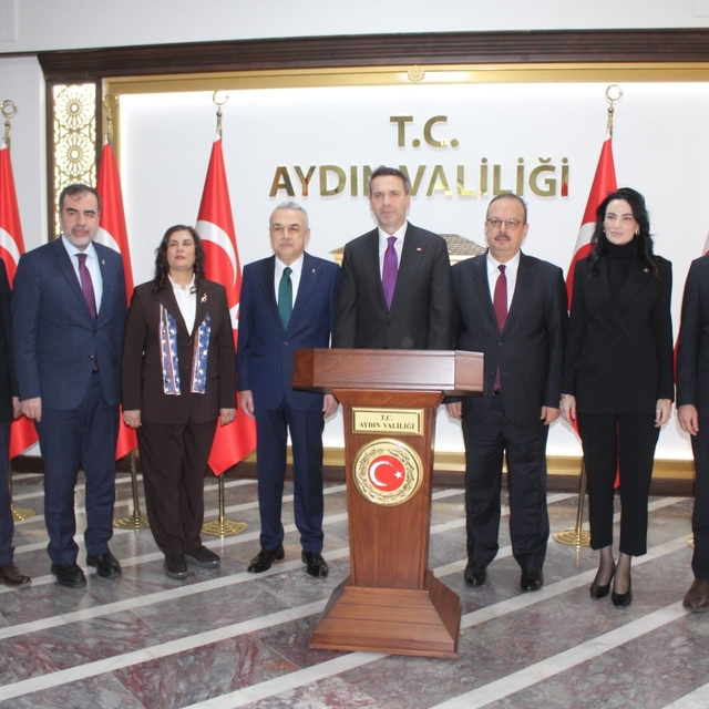Enerji ve Tabii Kaynaklar Bakanı Bayraktar Aydın'da