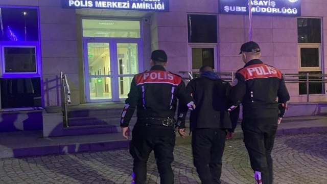 Kırklareli'nde asayiş uygulamalarında aranan 8 şahıs yakalandı