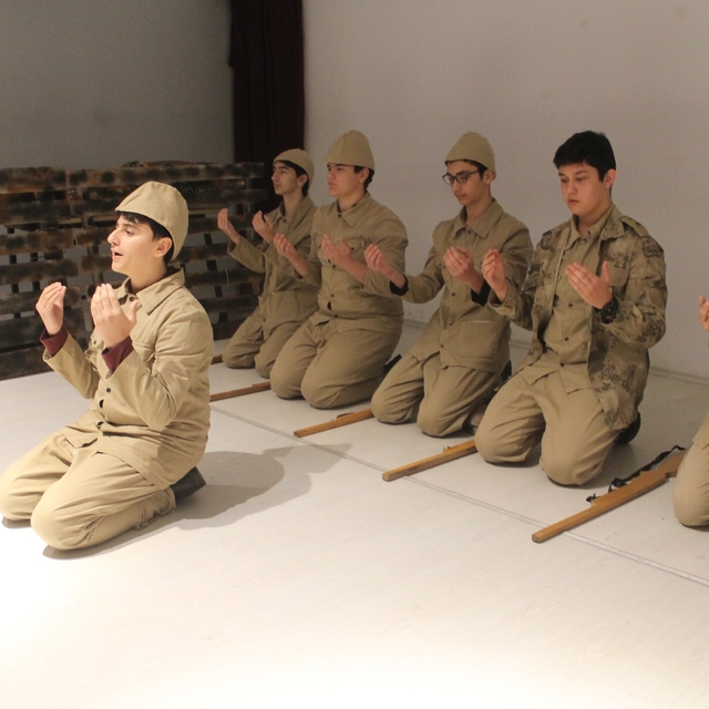 Manyas'ta Çanakkale Deniz Zaferi'nin 111. yıl dönümü kutlandı