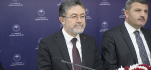 Bakan Yumaklı: "Gübre stoklarımızda herhangi bir problem yok"