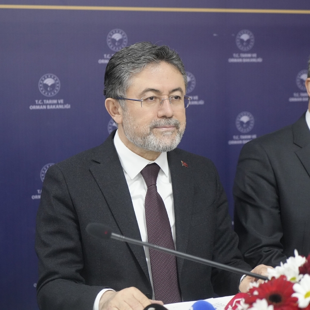 Bakan Yumaklı: "Gübre stoklarımızda herhangi bir problem yok"