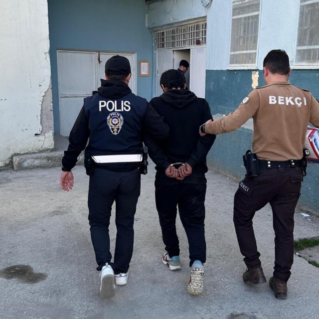 Kastamonu'da 24 yıl hapis cezasıyla aranan hükümlü yakalandı