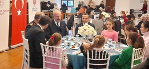 Çanakkale Valisi Toraman, Gelibolu Mevlevihanesi'nde iftara katıldı