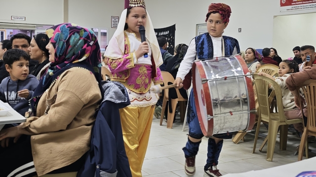 Çocukların Ramazan gösterileri iftar sofrasına renk kattı