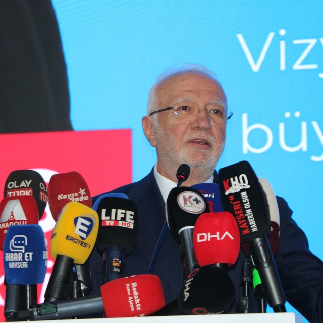 AK Parti'li Elitaş: Kahramanmaraş-Kayseri arasındaki yolumuz 80 kilometre d...