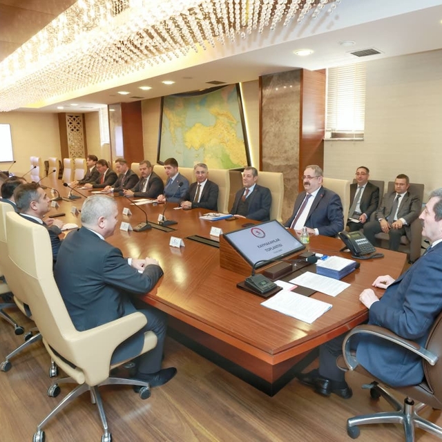 Kaymakamlar toplantısı: Bayram güvenliği, göç, tarım ve şehir düzeni görüşü...