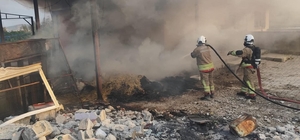 Antakya'da odunlukta çıkan yangın eve sıçramadan söndürüldü