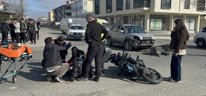 Tekirdağ'da otomobil ile motosikletin kaza anı kamerada