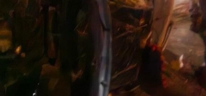 Park edilen araç yan yattı: Sürücü ağır yaralandı