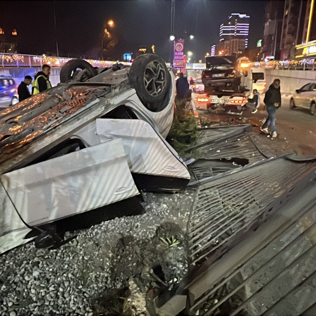 Takla atan araçlardan burunları dahi kanamadan çıktılar