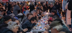 Kuşadası, Başkan Günel için tek yürek oldu