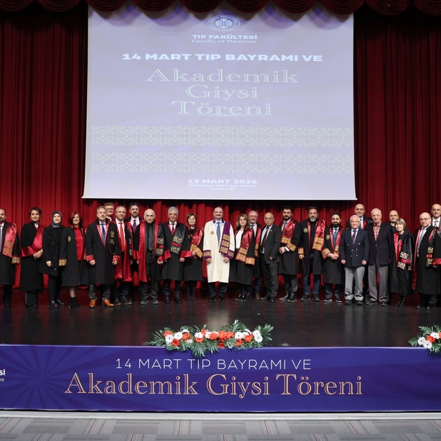 Atatürk Üniversitesinde  Tıp Bayramı ve akademik giysi töreni coşkusu