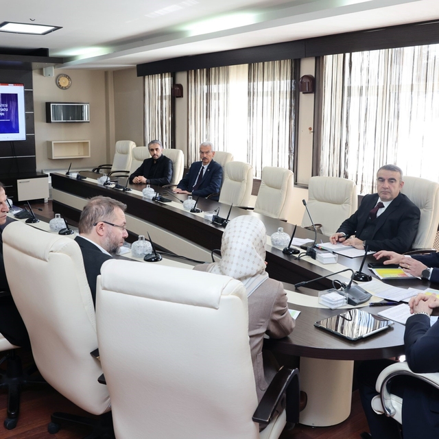 Atatürk Üniversitesinde birim değerlendirme toplantılarının ilk etabı tamam...