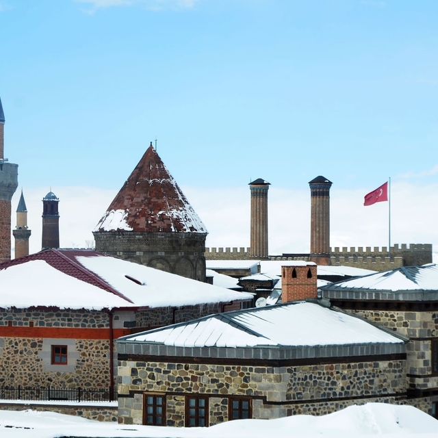 Kar Doğu'yu terk etmiyor