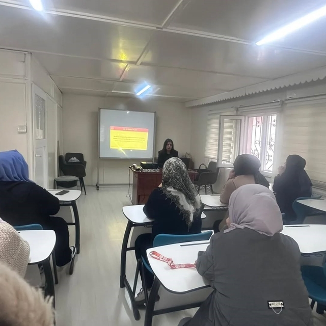 Bilecik'te kadına yönelik şiddetle mücadele eğitimi verildi