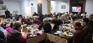 Beyazay ailesi iftarda bir araya geldi