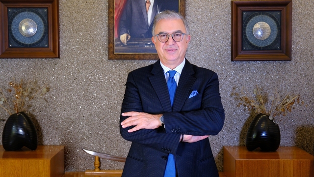 Burtom'dan 14 Mart Tıp Bayramı kutlaması
Burtom Sağlık grubu Yön. Krl. Bşk. Uzm. Dr. Erol Kılıç: Hekimlik büyük fedakarlıklar gerektiren bir yaşam biçimidir