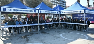 Gözaltına alınan Başkan Günel için 'Demokrasi nöbeti' başladı