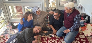 71 ve 72 yaşındaki çift, 52 yıldır engelli 3 çocuklarına bakıyor
