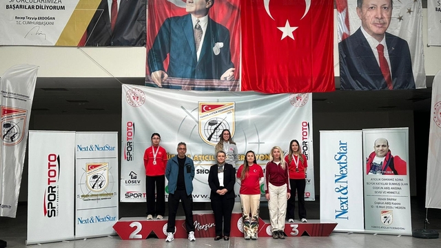 Erzincanlı sporcular Havalı Silahlar Coşkun Abiş Kupası'ndan derecelerle döndü