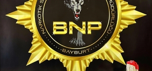 Bayburt'ta 1 kilo 218 gram esrar ele geçirildi