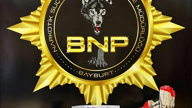 Bayburt'ta 1 kilo 218 gram esrar ele geçirildi