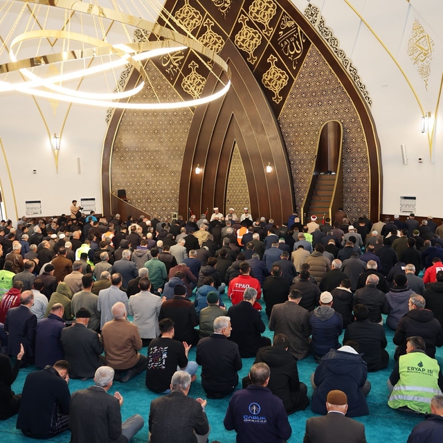 Şehitler ve vakıf bağışçıları için mevlid programı düzenlendi