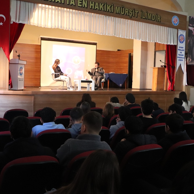 Geleceğin medya çalışanları sektör temsilcileriyle buluştu