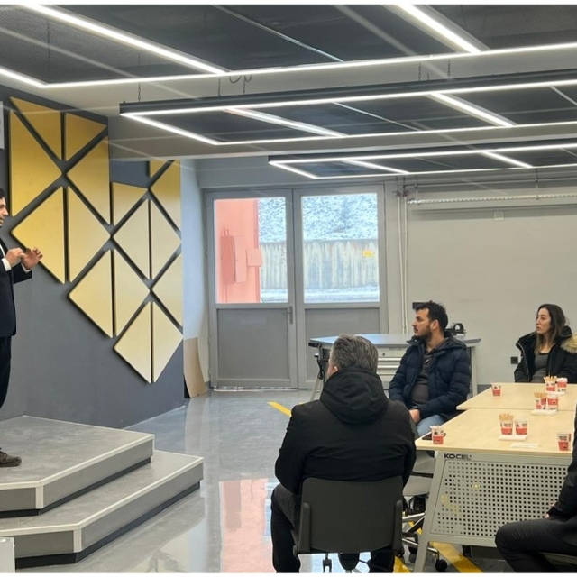 Gençler TEKNOFEST için teknoloji üretimine yöneliyor