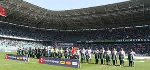Kocaelispor'da sezonun en düşük seyirci sayısı Kocaelispor-Konyaspor maçını 7 bin 875 kişi tribünden takip etti