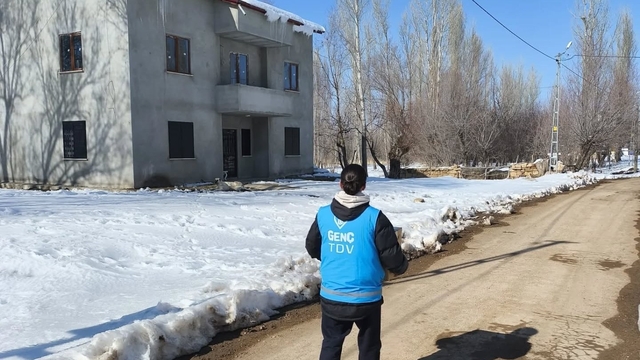 Kur'an kursu öğrencilerinden ihtiyaç sahiplerine 'Ramazan' desteği