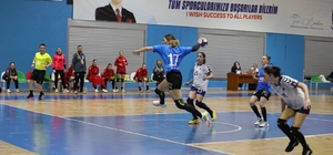 Denizin kızları nefes kesen maçta Üsküdar’ı devirdi