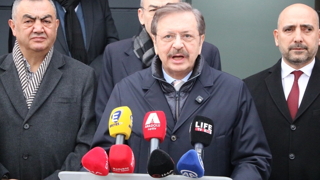 TOBB Başkanı Hisarcıklıoğlu Kayseri'de AR-GE Merkezi'ni ziyaret etti