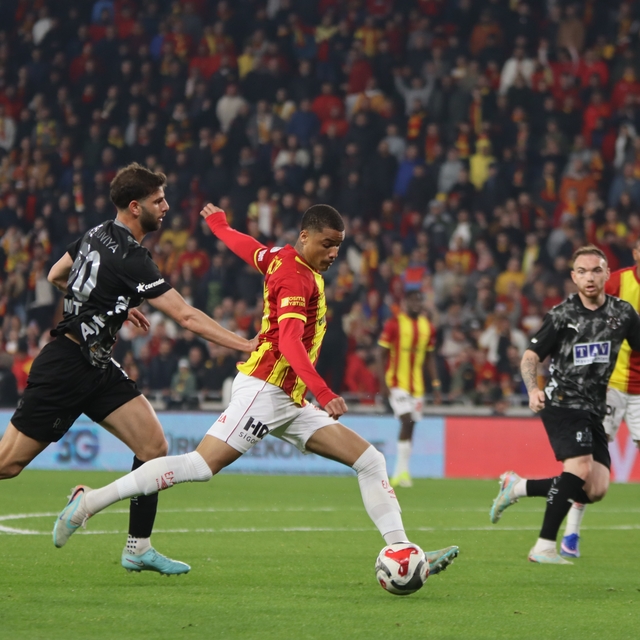 Trendyol Süper Lig: Göztepe: 2 - Alanyaspor: 2 (Maç sonucu)