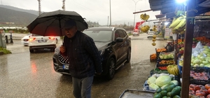 Hatay'da kuvvetli sağanak yağış etkili oluyor